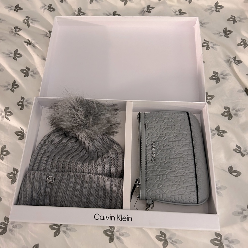 Calvin Klein Women's Faux Fur Pom Pom Hat and clutch purse 2 Piece Set NWT